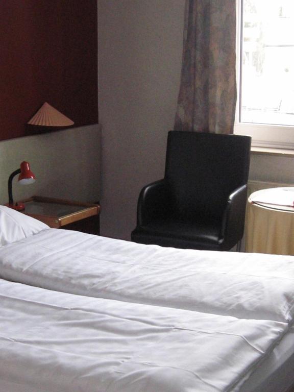 Hotel Admiraal Lanaken Pokoj fotografie